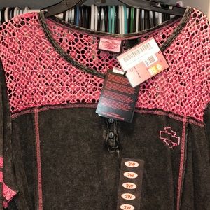 Woman’s Harley Davidson top NWTS 2x